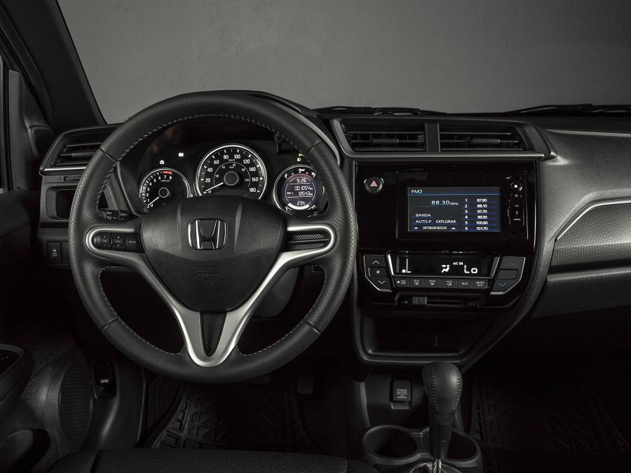 Панель приборов Honda BR-V 2018 года  (MX) (фото 4 из 28)